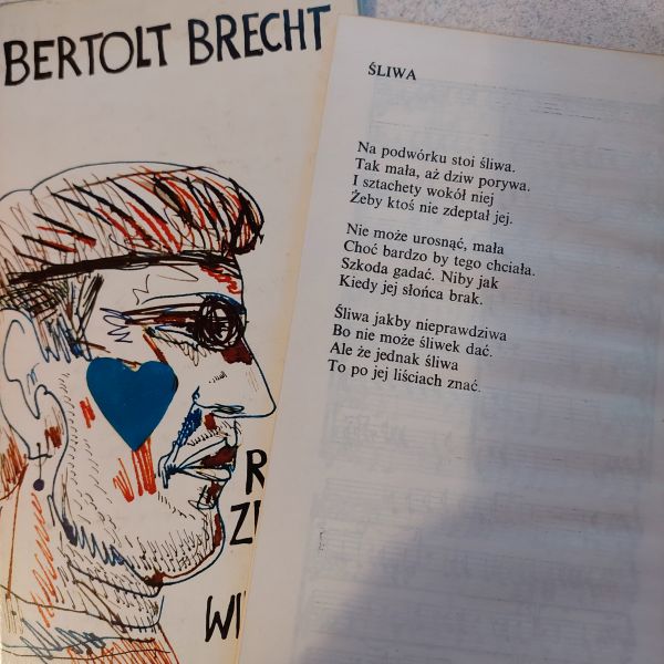 Rekin z�by ma na wierzchu - Bertold Brecht Nasza Ksi�garnia Warszawa 1986